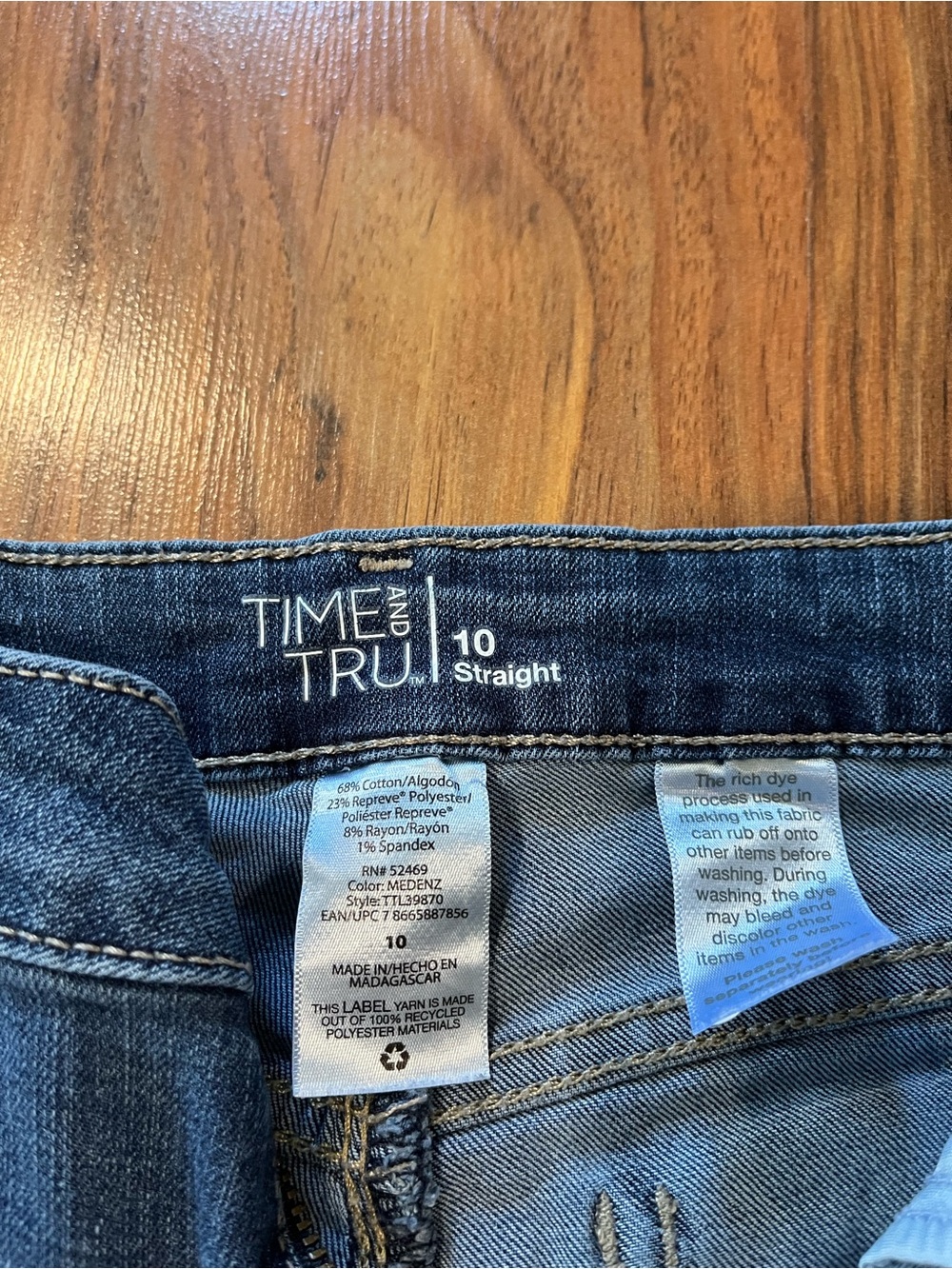Time and Tru Destressed Women's Straight-Leg Jeans Read - Picture 4 of 8